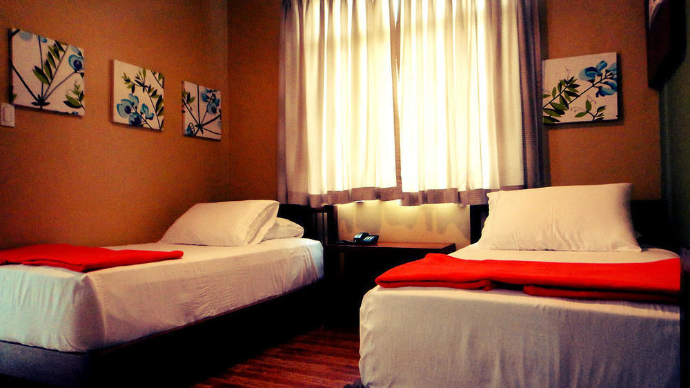 Purple Tree Bed & Breakfast Paranaque City Exterior foto